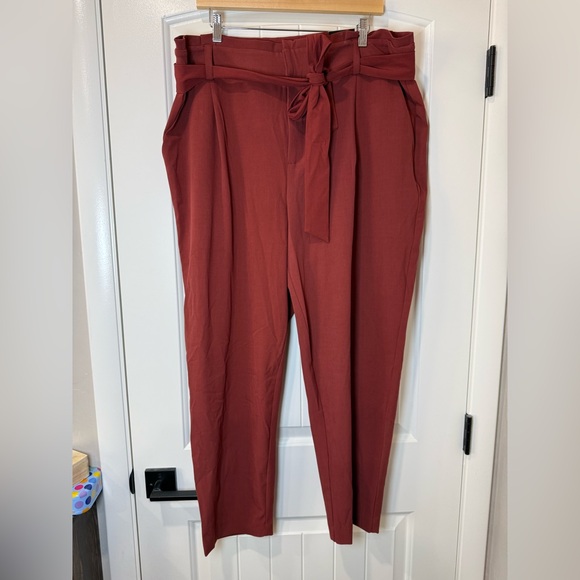 NWT Torrid brown/red tapered pant - Picture 4 of 6